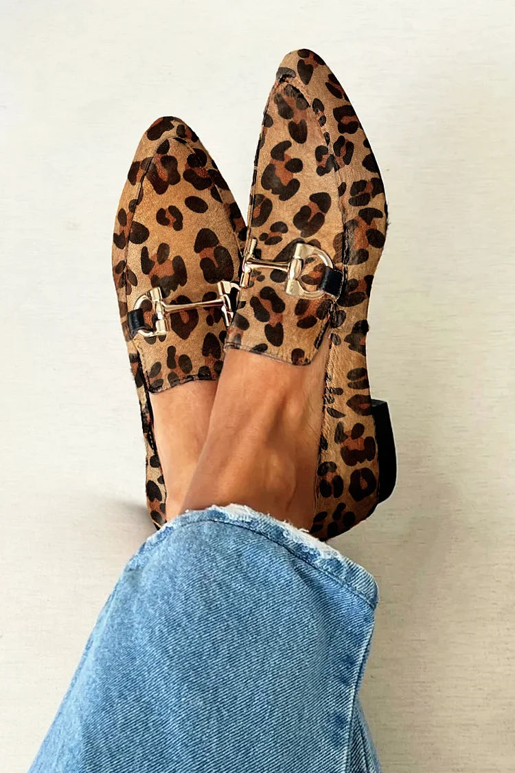 MOCCASINS WITH METALLIC DETAIL