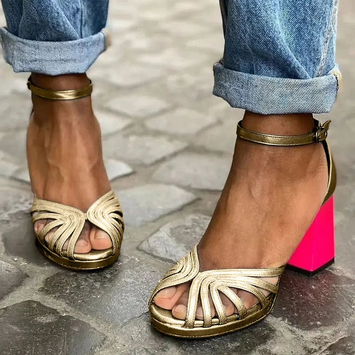 CONTRASTING HEEL SANDALS