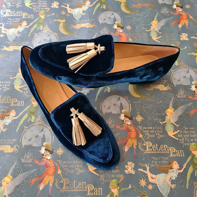 MIDNIGHT ELEGANCE LOAFER WITH CHAMPAGNE FRINGE