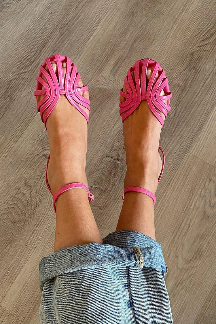 FLAT WOVEN SANDAL