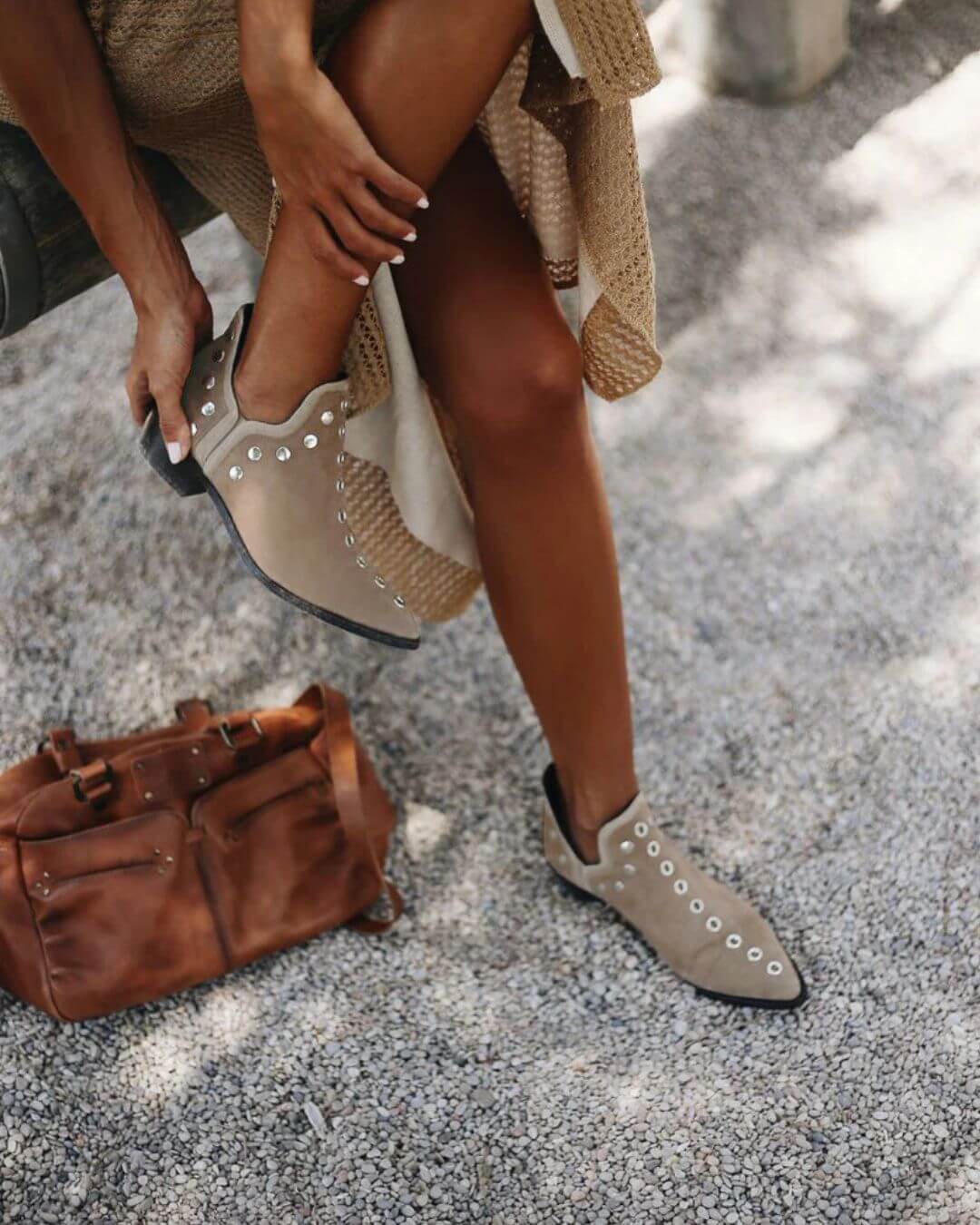 ANKLE BOOT WITH DECORATIVE DETAILS