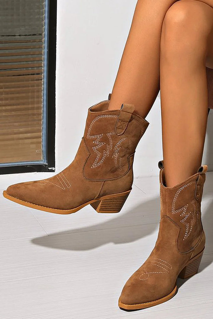 TEXAS ANKLE BOOT WITH POINTED TOE