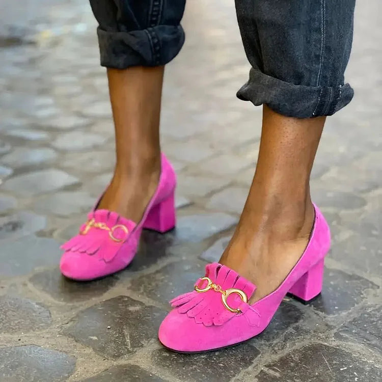 DECOLLETE WITH FRINGE DETAIL AND GOLD BUCKLE