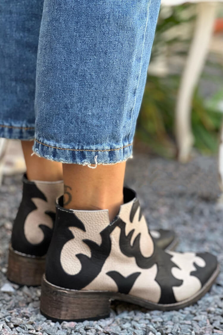 EMBROIDERED WESTERN ANKLE BOOT