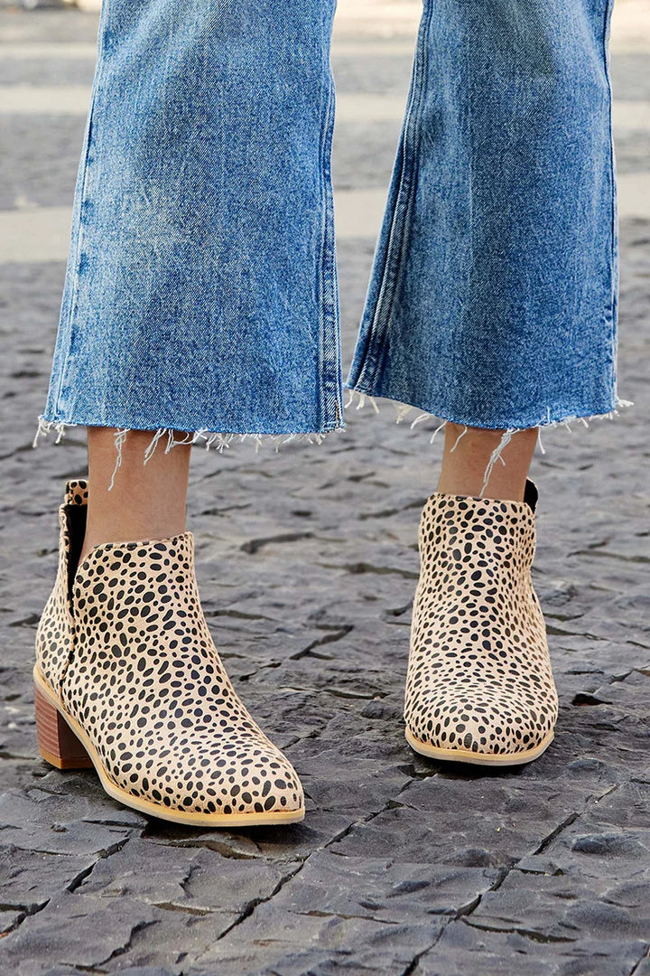 LEOPARD PRINT ANKLE BOOTS