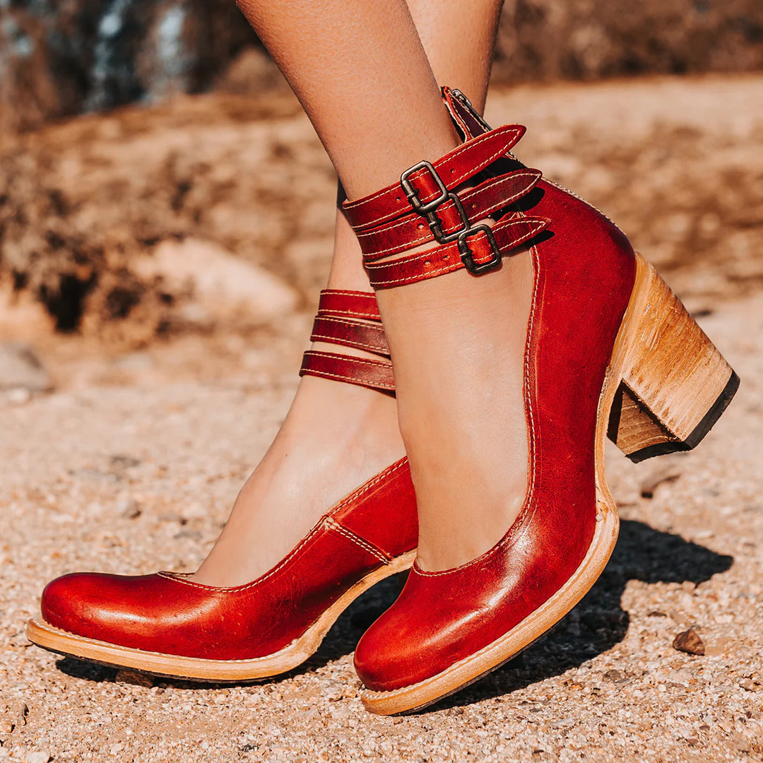 HEEL WITH STRAPS