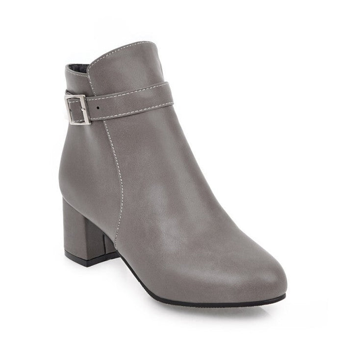 ELEGANT ANKLE BOOT WITH MEDIUM HEEL