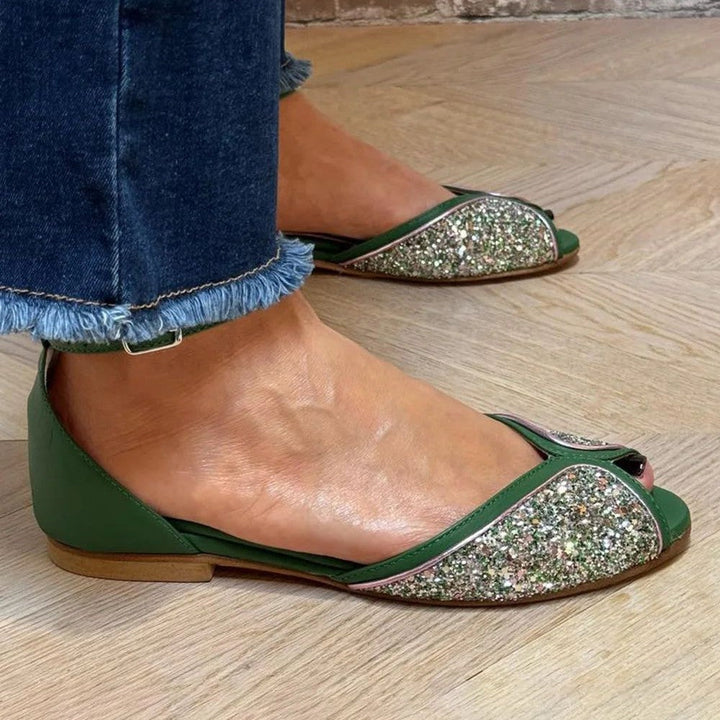 FLAT SANDAL WITH ANKLE STRAP