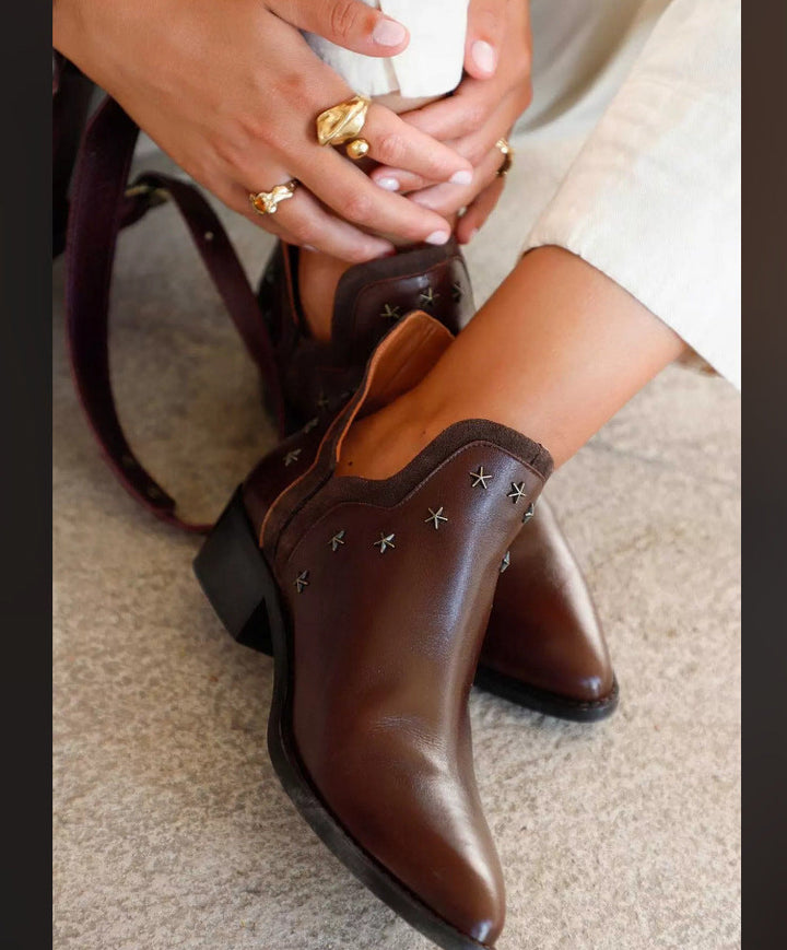 WESTERN BOOTS WITH STUDS