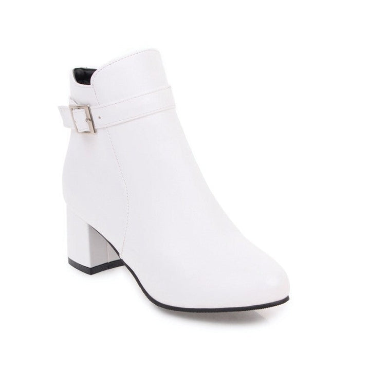 ELEGANT ANKLE BOOT WITH MID HEEL