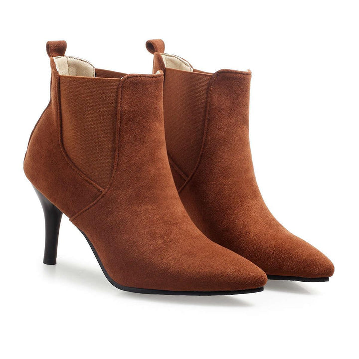 ELASTICATED ANKLE BOOT WITH THIN HEEL