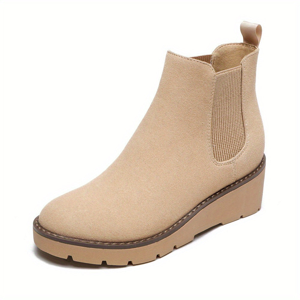 CHELSEA ANKLE BOOT WITH COMFORT WEDGE