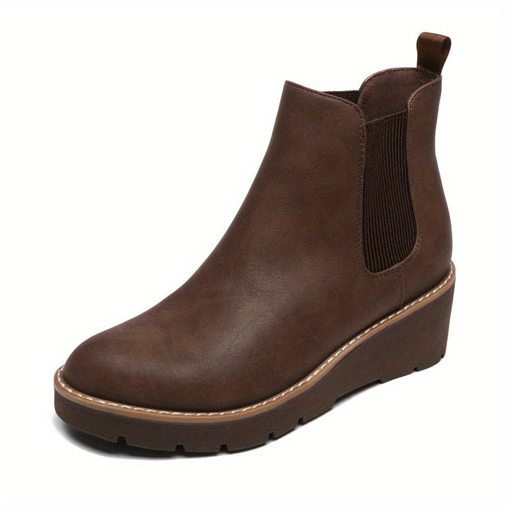 CHELSEA ANKLE BOOT WITH COMFORT WEDGE