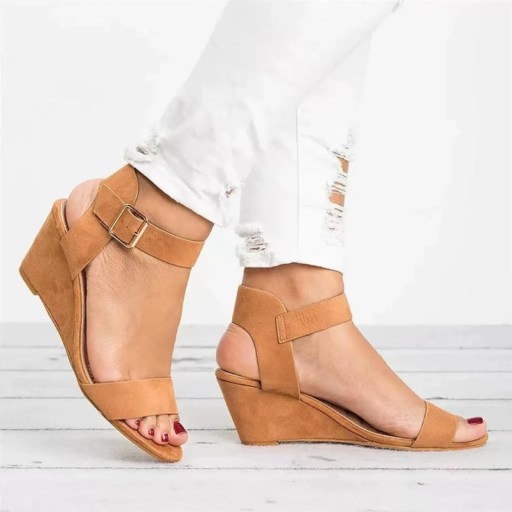 SANDAL WITH ESSENTIAL STRAP AND ANKLE STRAP