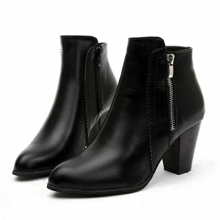 ELEGANT BOOTS WITH HEEL AND ZIP