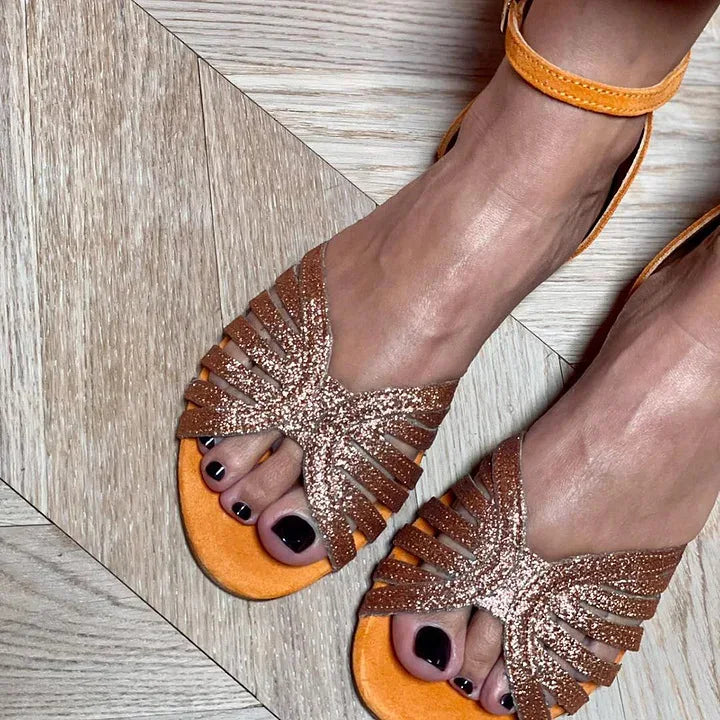 FLAT SANDAL WITH ANKLE STRAP