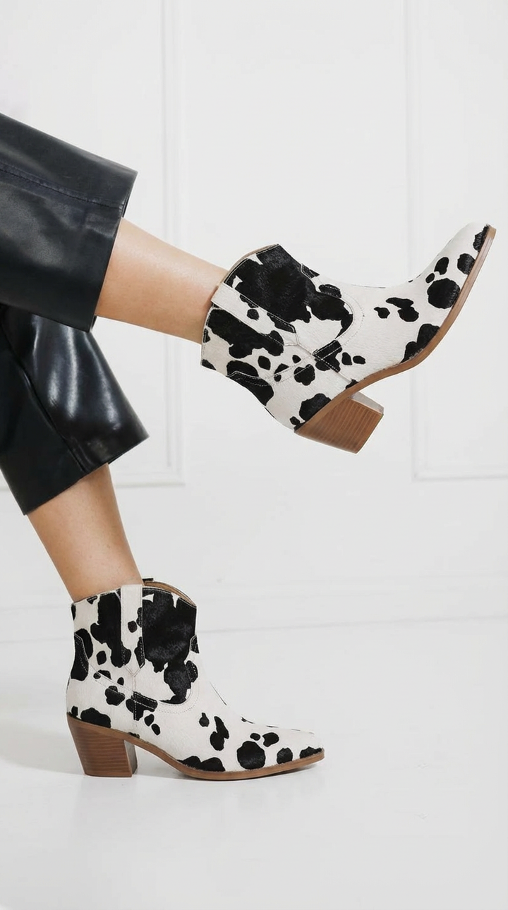 ICONIC PRINT ANKLE BOOT WITH STABLE HEEL
