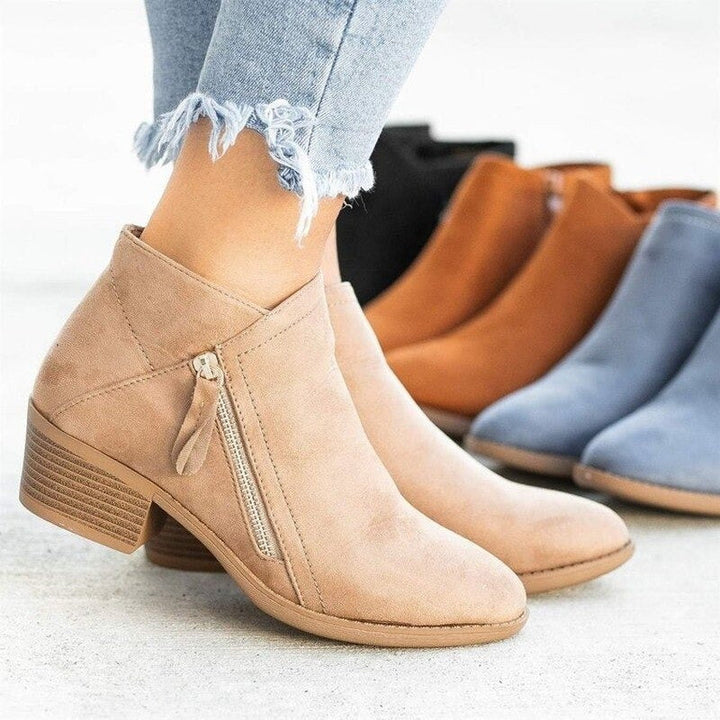 ANKLE BOOTS WITH SIDE ZIP AND MEDIUM HEEL
