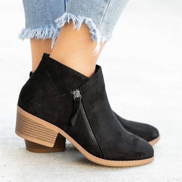 ANKLE BOOTS WITH SIDE ZIP AND MEDIUM HEEL