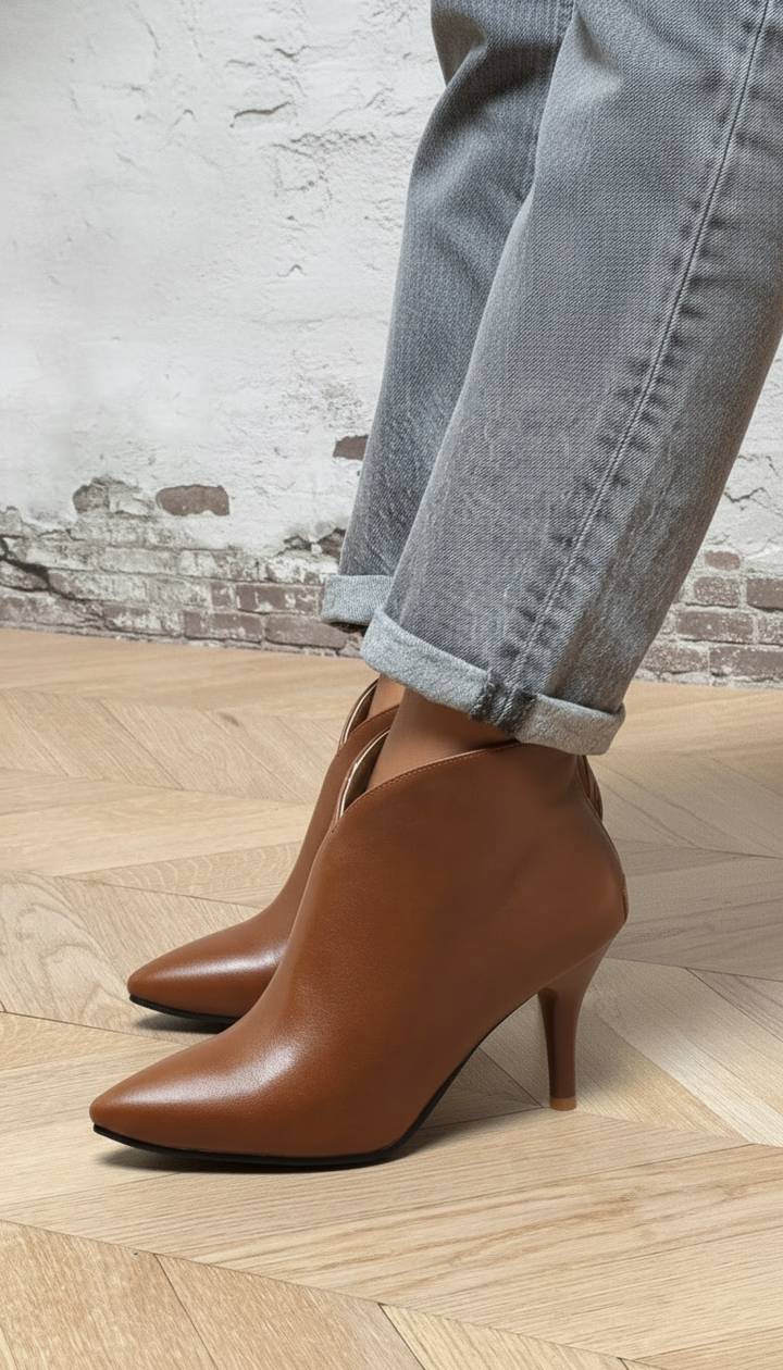 ELEGANT STILETTO BOOT